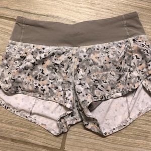 Lululemon Speed Shorts 2.5"